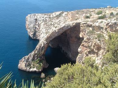 Höhlen auf Malta, Englisch Sprachreisen für Erwachsene